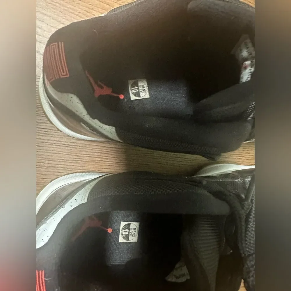 Air Jordan 11 low ‘infrared 23’ size 10